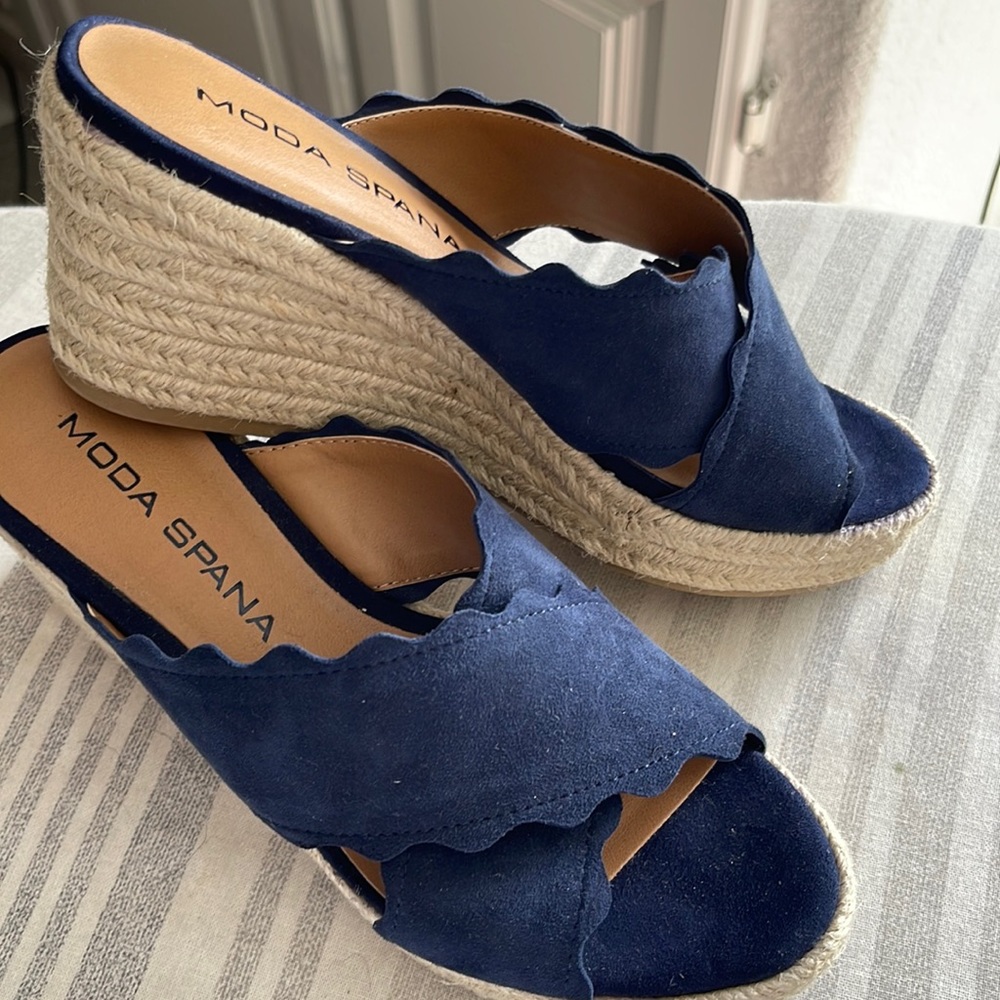 NWOT MODA SPANA “KADE” ESPADRILLE WEDGES Sz 6.5. Blue suede EXCELLENT CONDITION